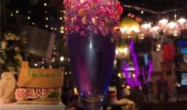 调酒紫皮爆料怎么做视频,跟随调酒大师学习制作经典鸡尾酒